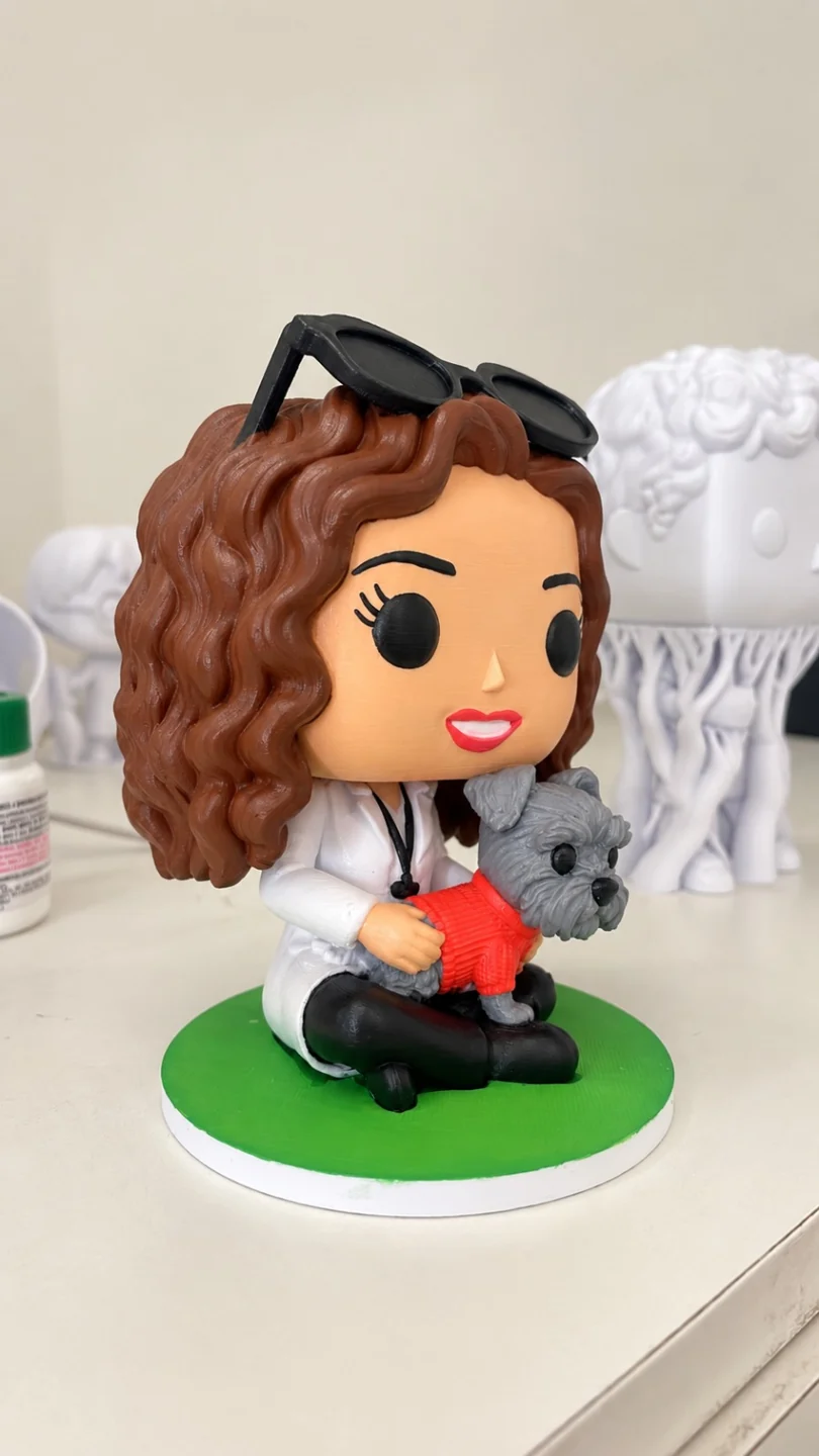 Miniatura com jaleco